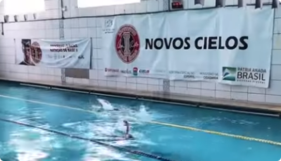 Apoio ao Instituto Nadar, do medalhista César Cielo