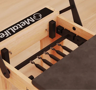 Construção do Equipamento de Pilates Reformer Infinity da MetaLife